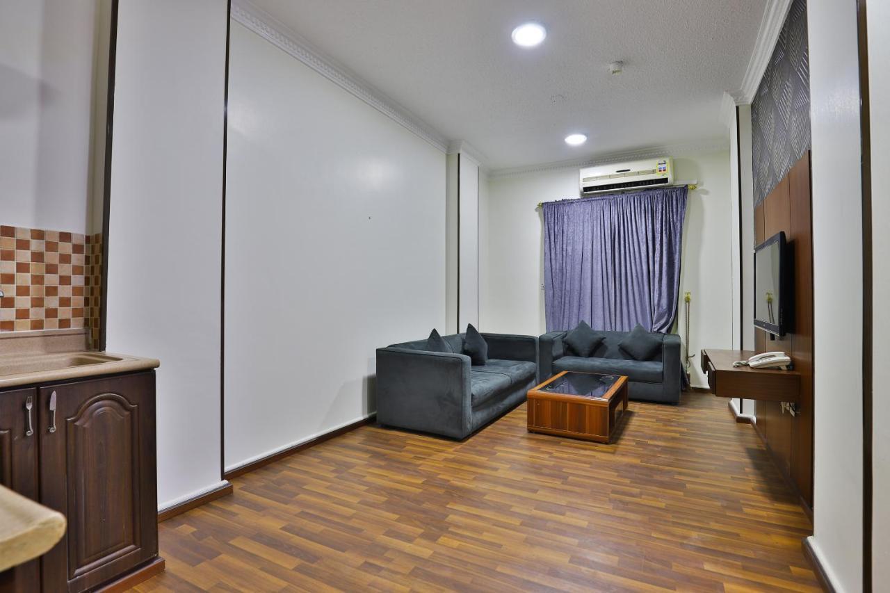 Oyo 288 Diafati Residential Units Nadinah Exterior foto